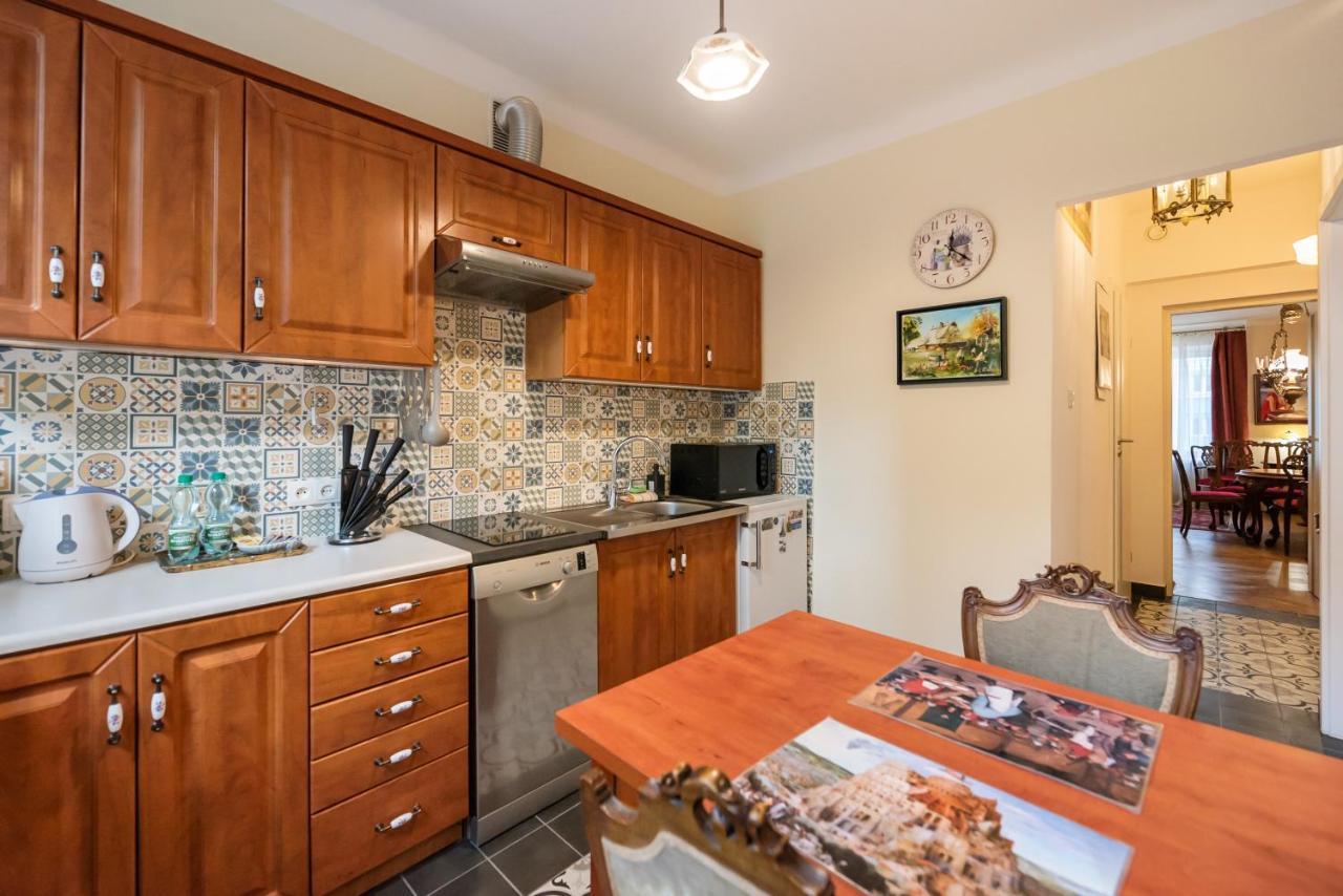 Downtown Antique Apartment Varšava Exteriér fotografie