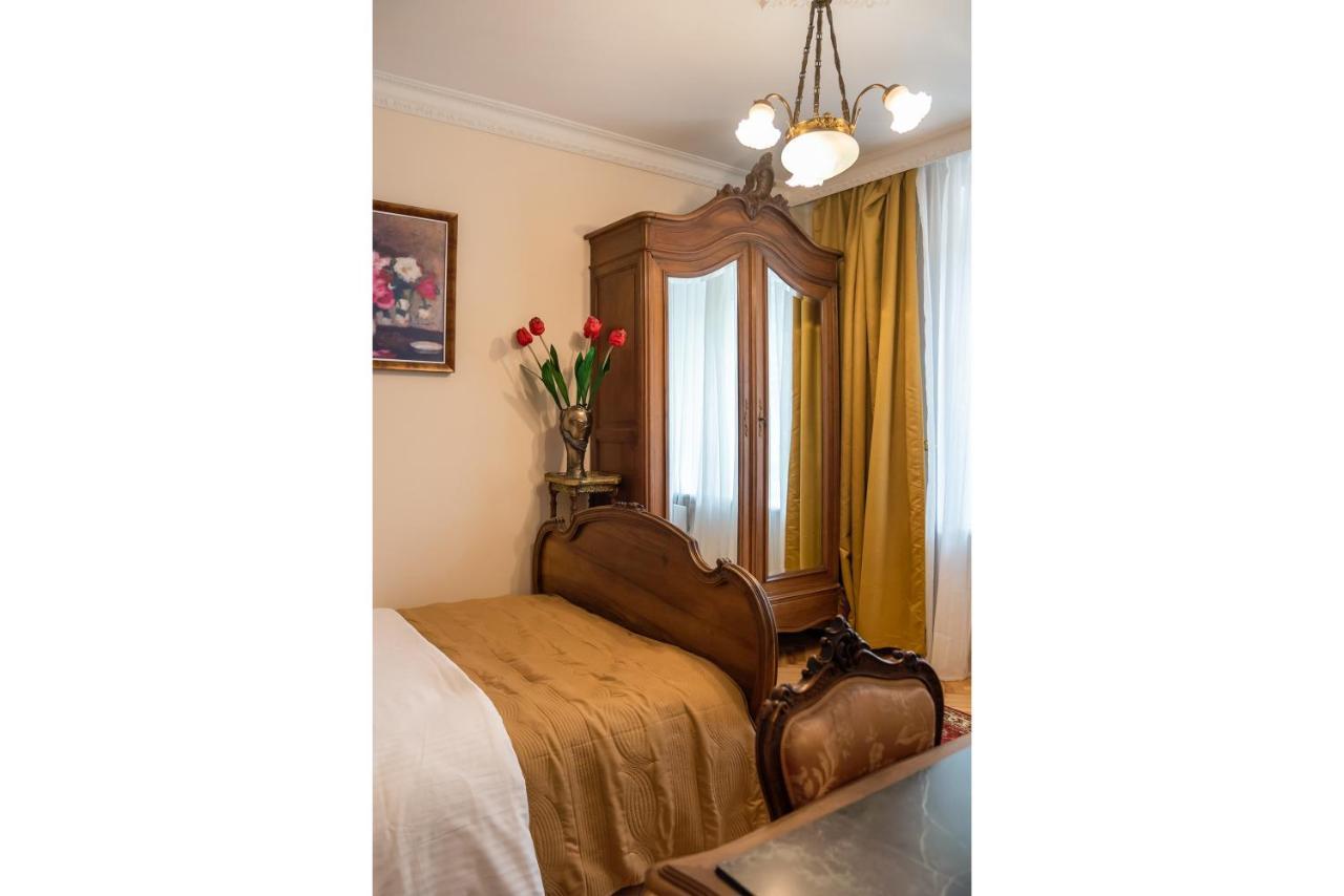 Downtown Antique Apartment Varšava Exteriér fotografie